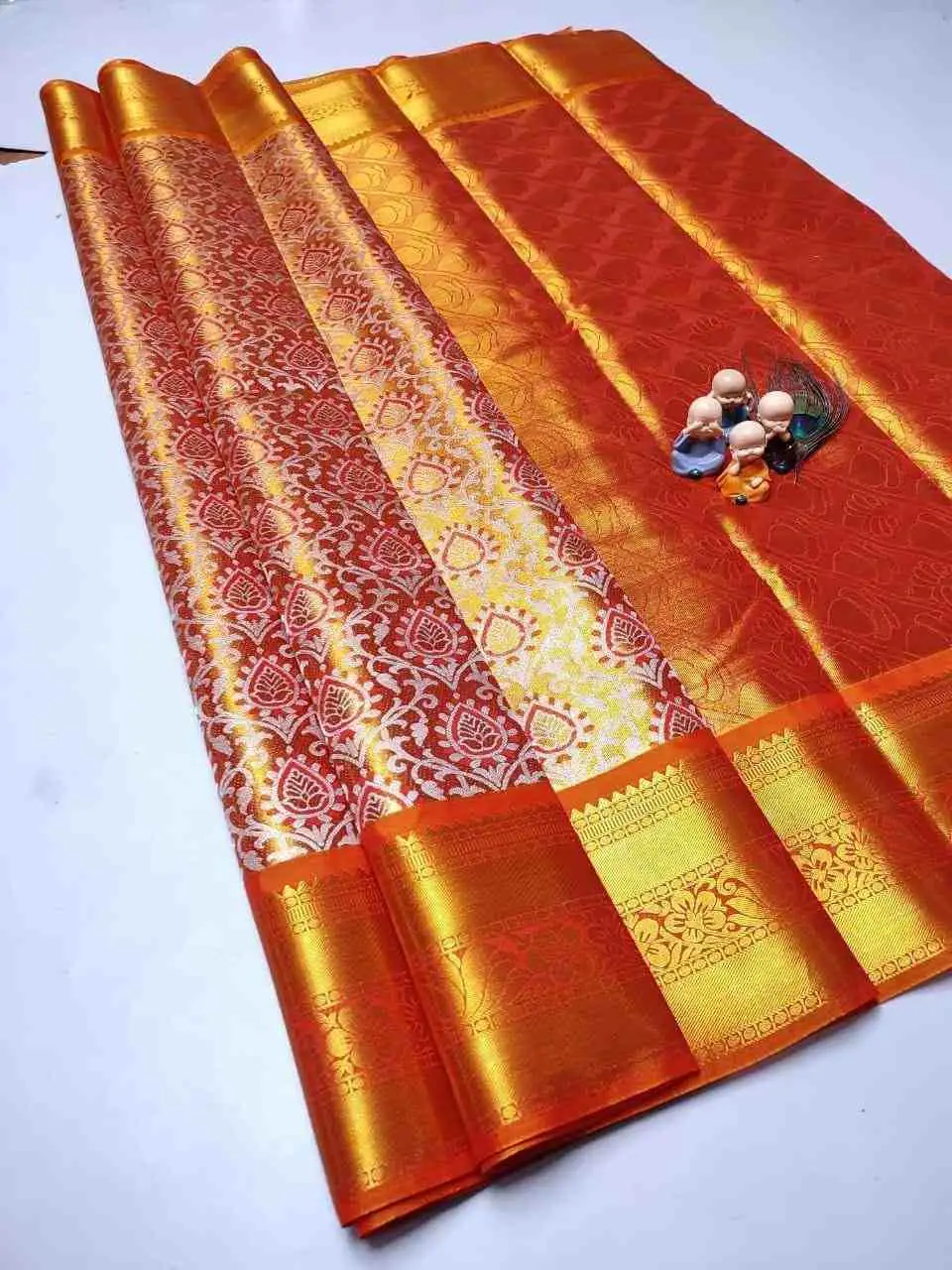 Manga Paisley Floral Brocade Semi Kanchipuram Silk Saree
